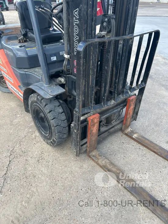 2020 Toyota 8FDU25 Warehouse Forklift