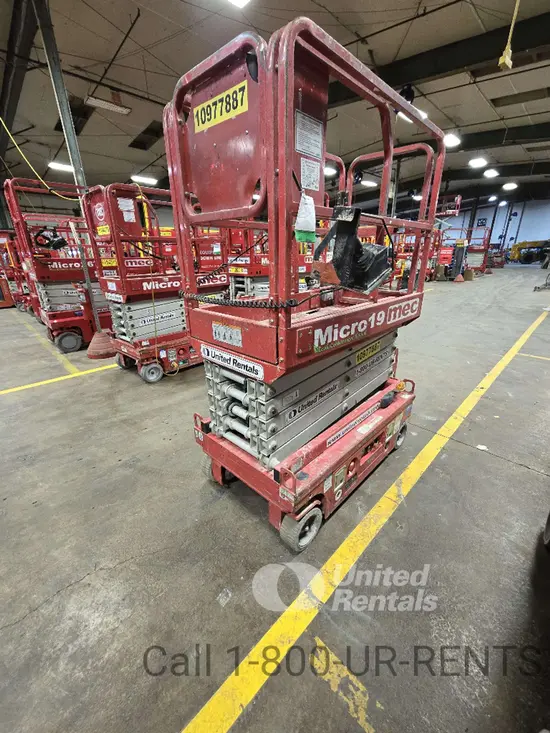 2019 MEC MICRO 19 Scissor Lift