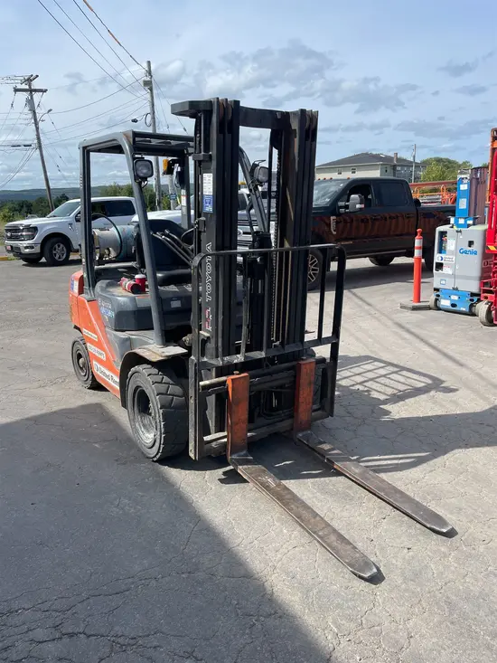 2019 Toyota 8FGU25 Warehouse Forklift