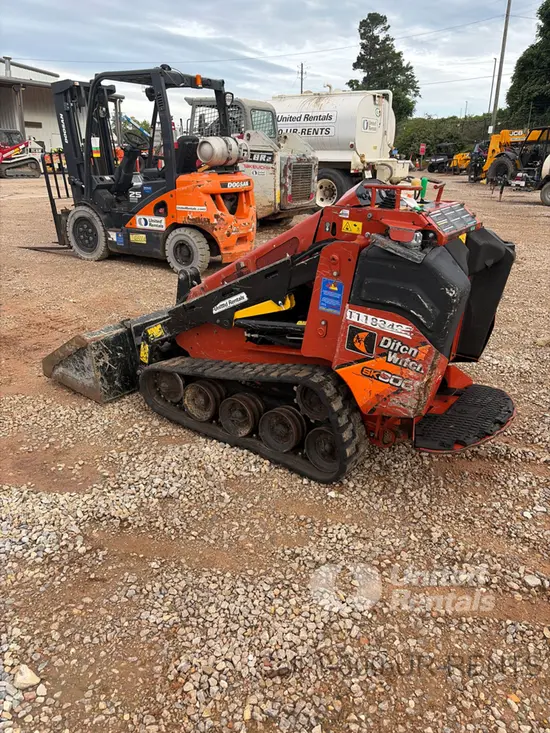 2021 Ditch Witch SK800 Track Loader