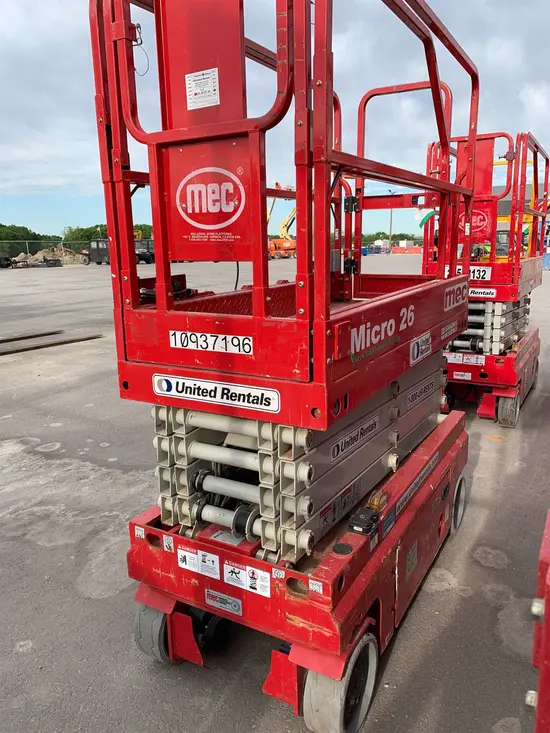 2019 MEC MICRO 26 Scissor Lift