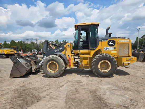 2021 John Deere 624L Wheel Loader