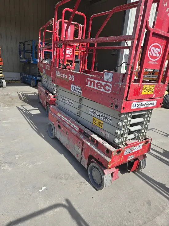 2019 MEC MICRO 26 Scissor Lift