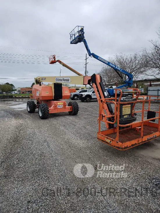 2017 JLG 800AJ Articulating Boom Lift