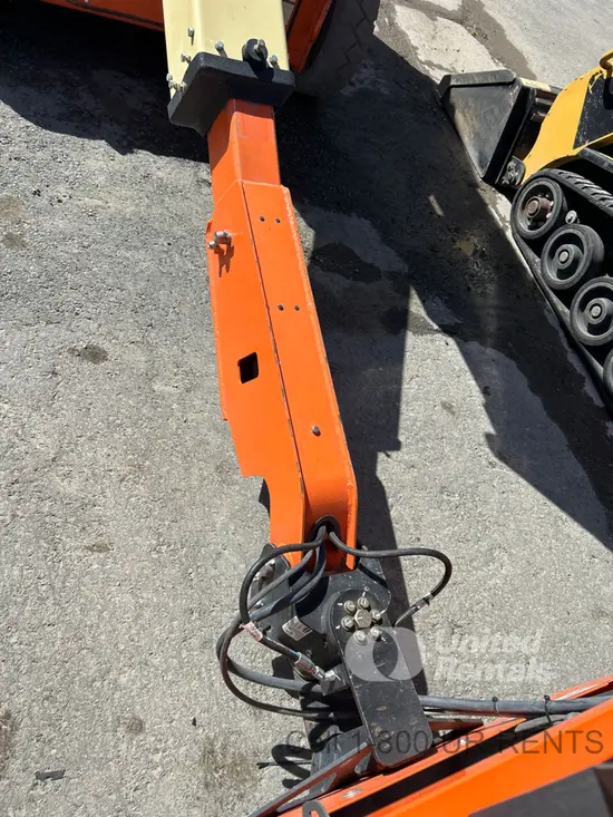 2017 JLG E400AN Articulating Boom Lift