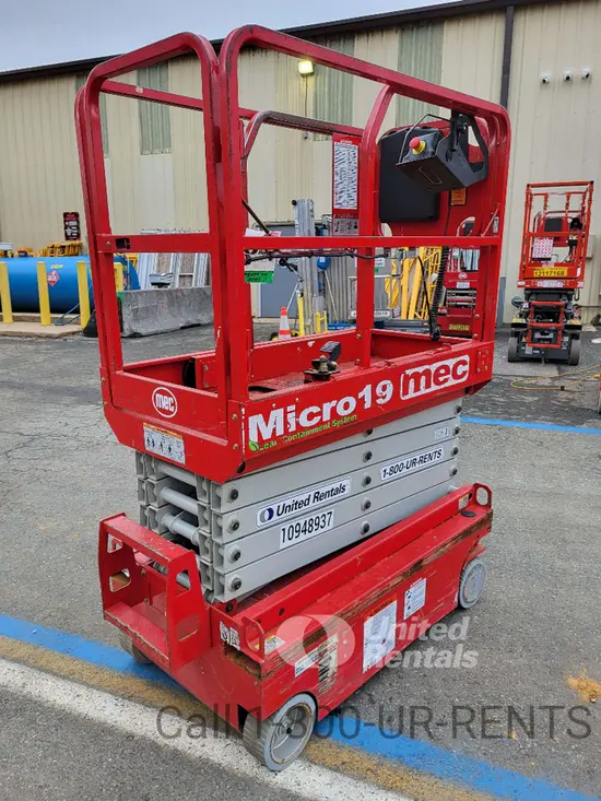 2019 MEC MICRO 19 Scissor Lift