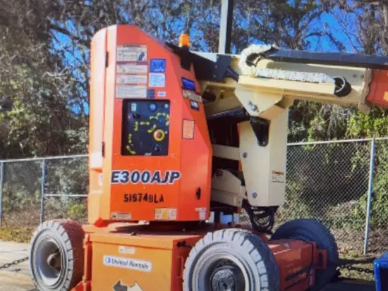 2017 JLG E300AJP Articulating Boom Lift