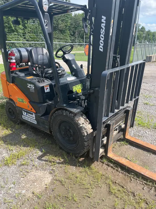 2020 Doosan G25N-7LP Warehouse Forklift