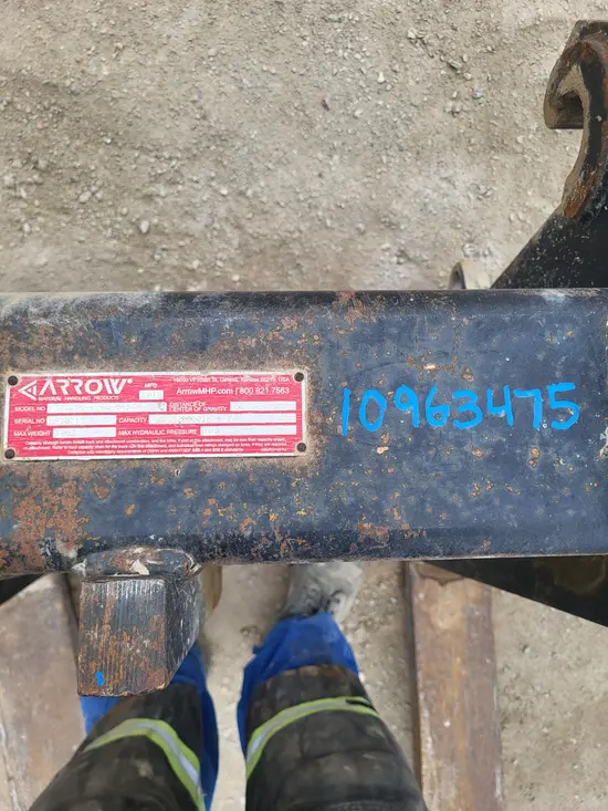 2019 Arrow Material Handling CASE