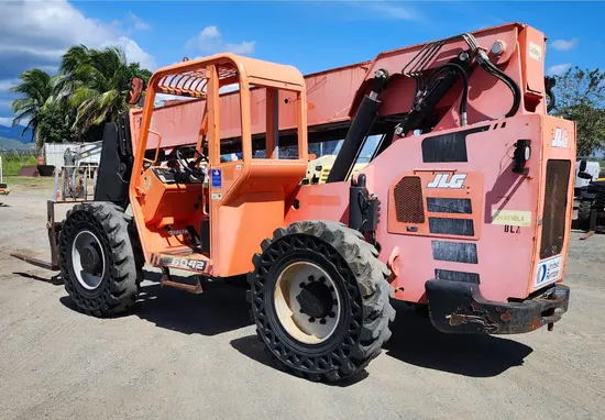 2016 SKYTRAK 6042 Forklift