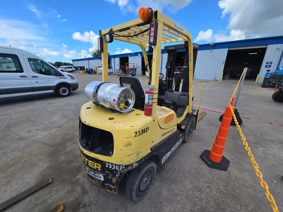 2019 HYSTER H50XT Warehouse Forklift