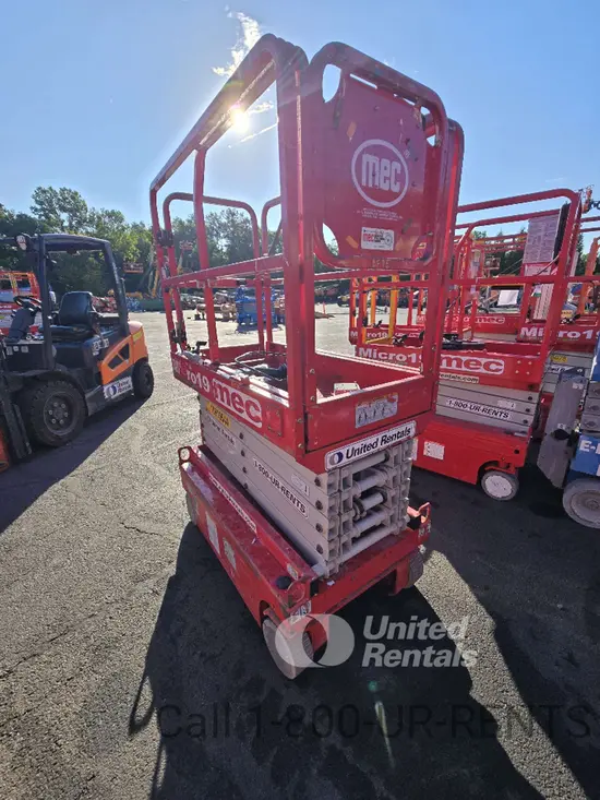 2019 MEC MICRO 19 Scissor Lift