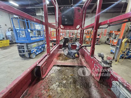 2018 MEC MICRO 19 Scissor Lift