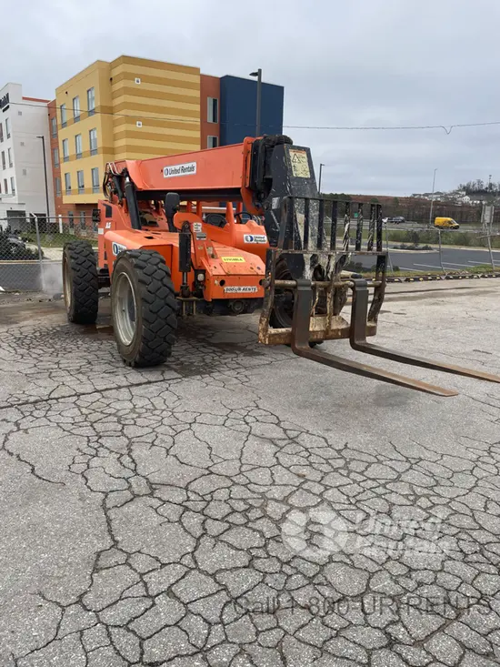 2018 SKYTRAK 6042 Forklift