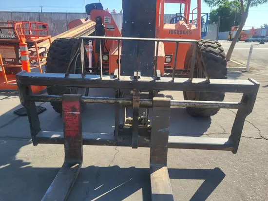 2017 SKYTRAK 6042 Forklift