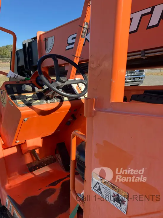 2018 SKYTRAK 10042 Forklift