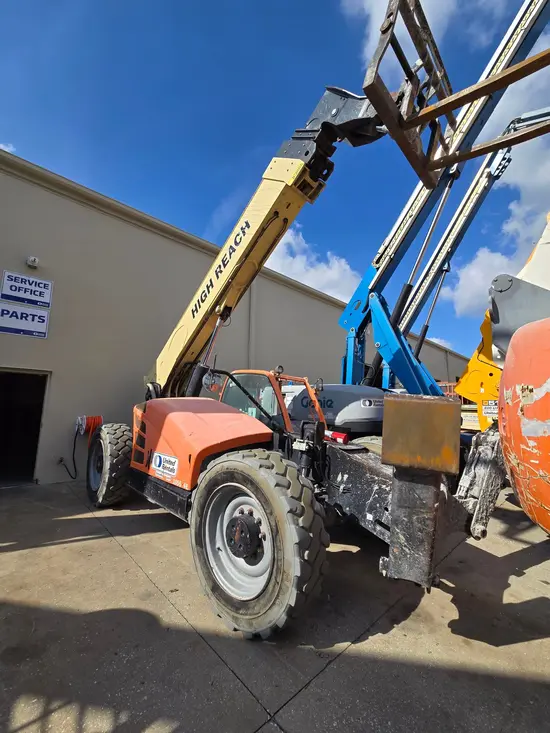 2017 JLG 1055 Forklift