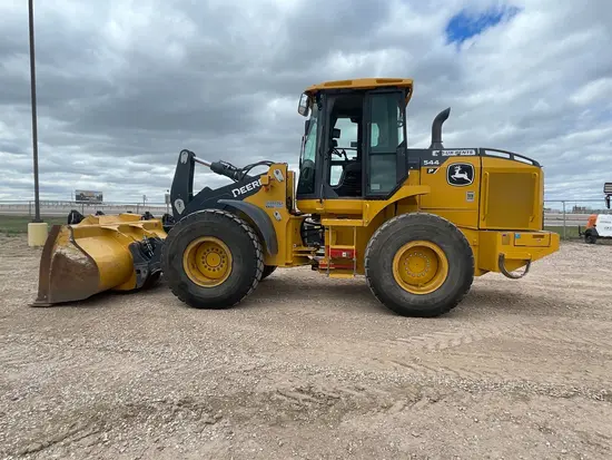 2022 John Deere 544P Wheel Loader