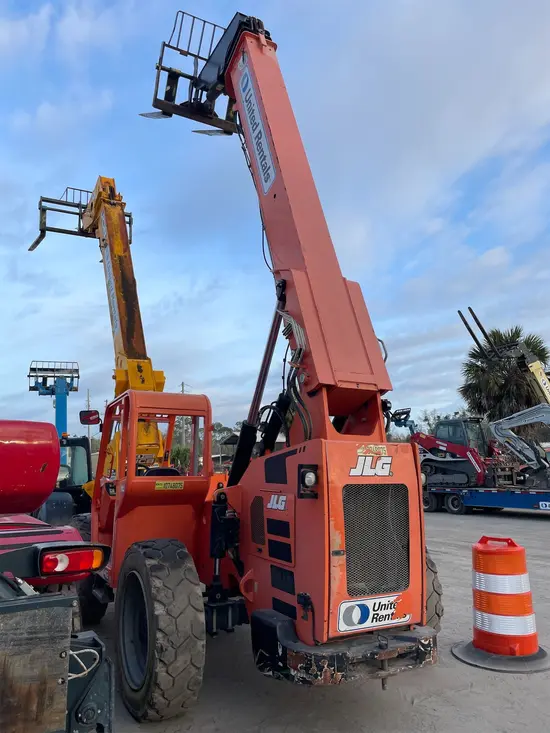 2018 SKYTRAK 6042 Forklift
