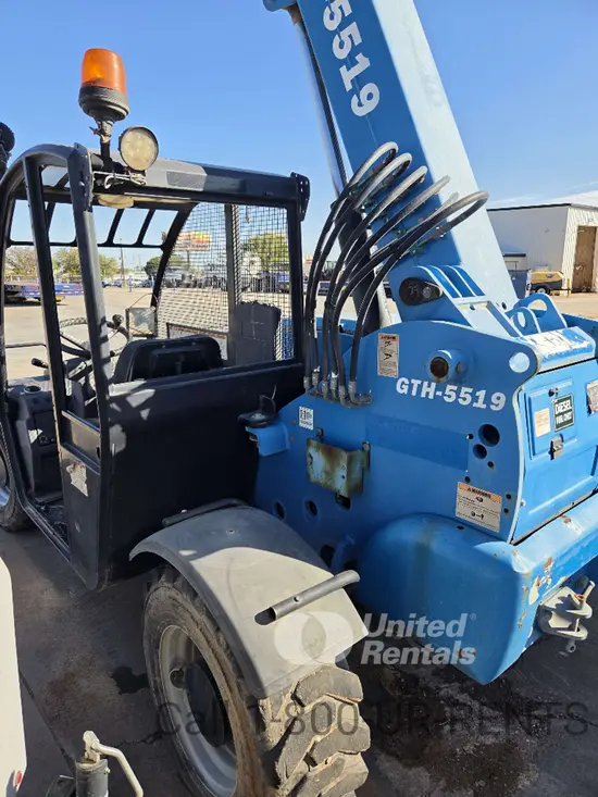 2019 Genie GTH-5519 Forklift