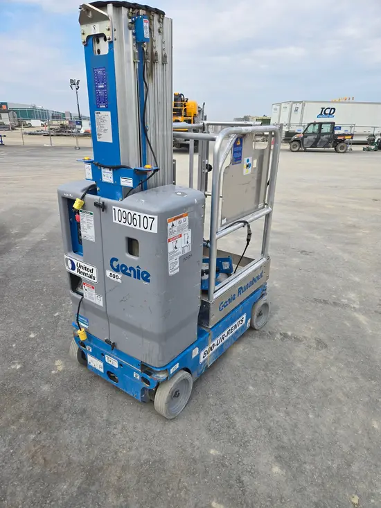 2019 Genie GR-20 Self-Propelled One-Person Lift