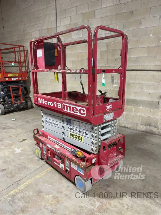 2018 MEC MICRO 19 Scissor Lift