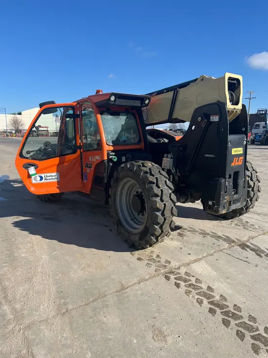 2018 JLG 742 Forklift