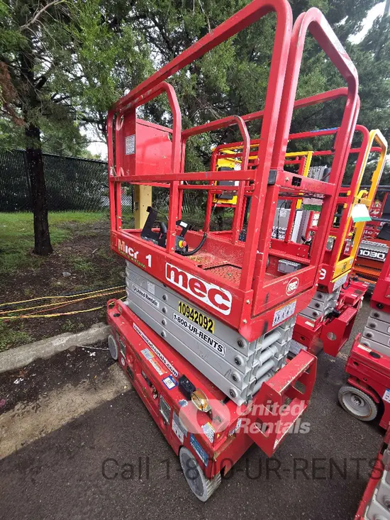 2019 MEC MICRO 19 Scissor Lift