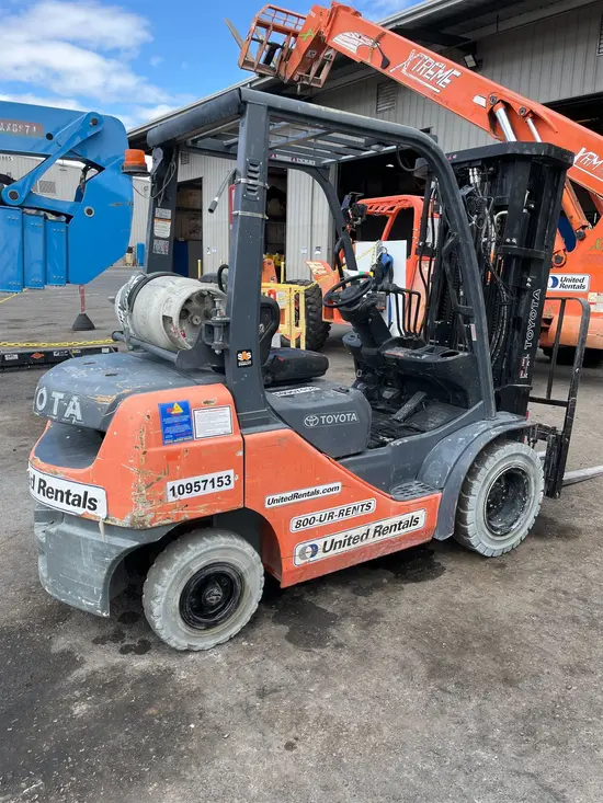 2019 Toyota 8FGU25 Warehouse Forklift