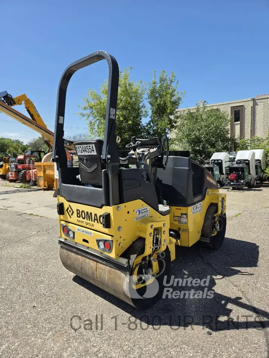 2021 BOMAG BW120SL-5 Double Drum Roller