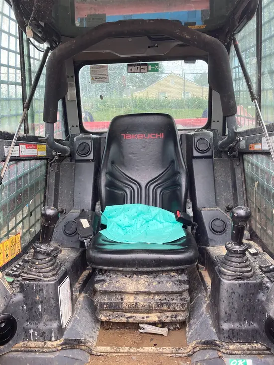 2021 Takeuchi TL12V2-CR Track Loader