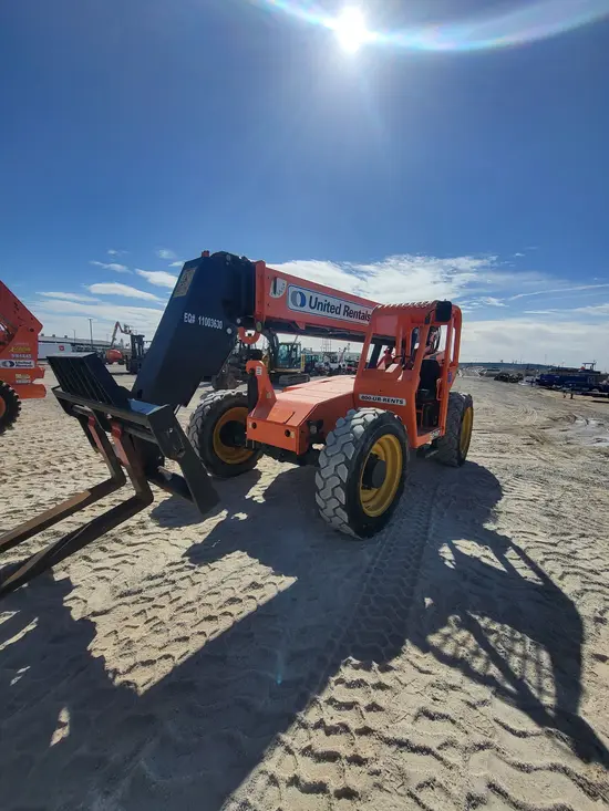 2019 SKYTRAK 6042 Forklift