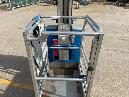 2019 Genie GR-20 Self-Propelled One-Person Lift