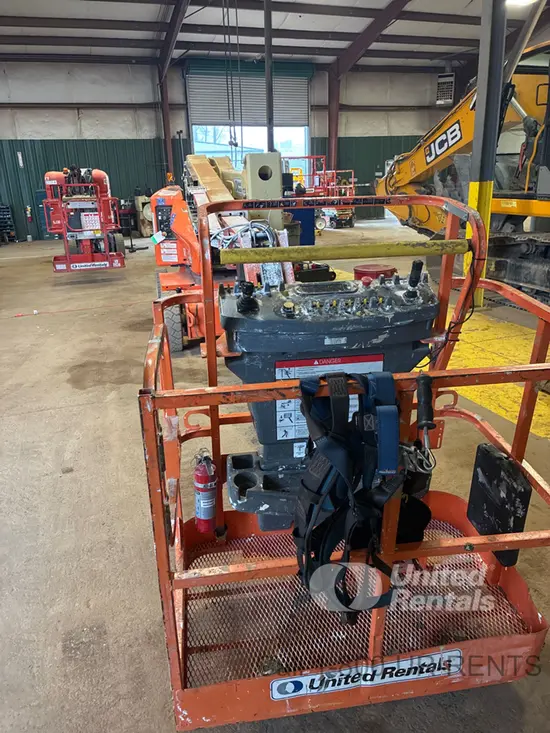 2017 JLG E400AJPN Articulating Boom Lift