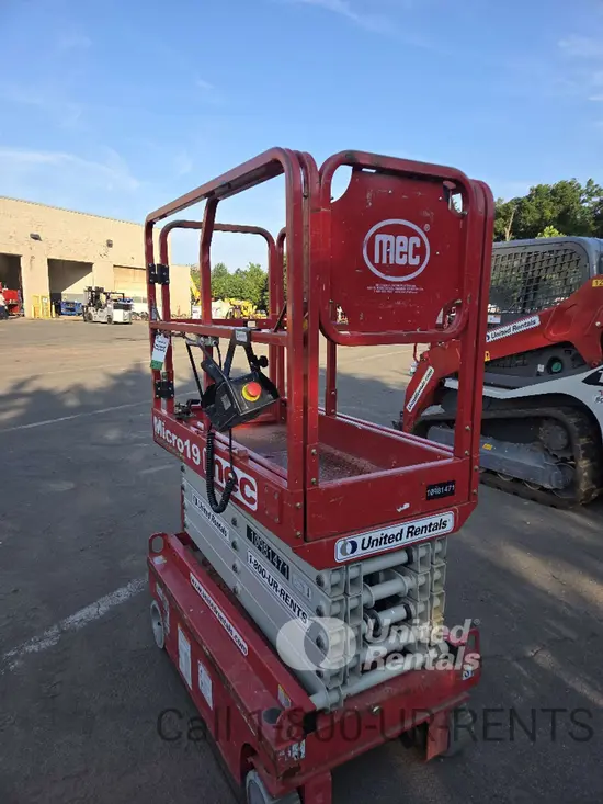 2019 MEC MICRO 19 Scissor Lift