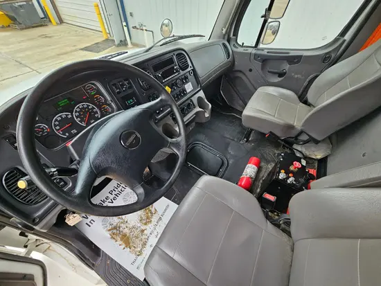 2023 Freightliner M2 106 DUMP Truck