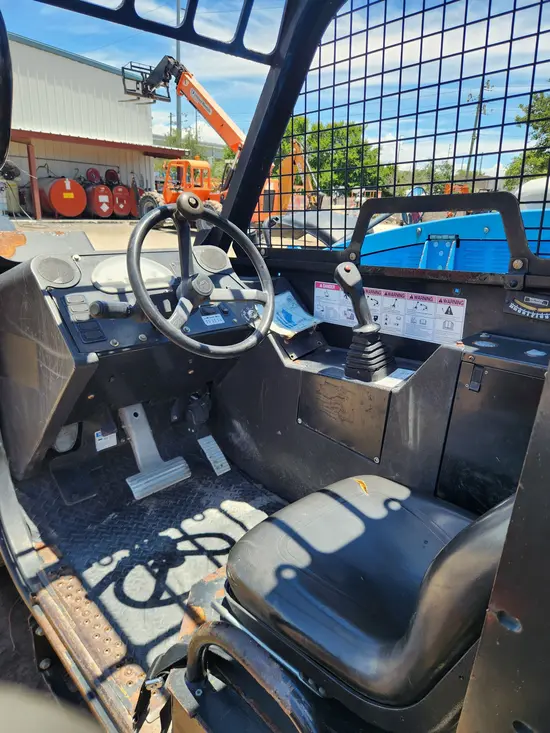 2017 Genie GTH-844 Forklift