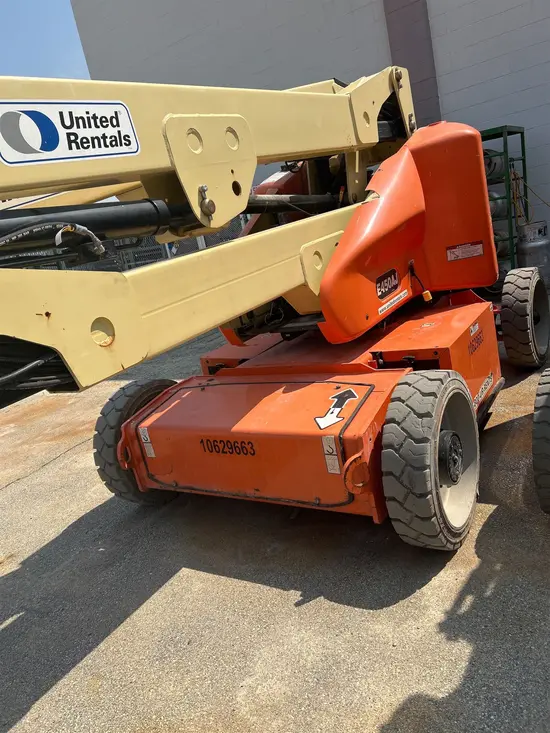 2017 JLG E450AJ Articulating Boom Lift