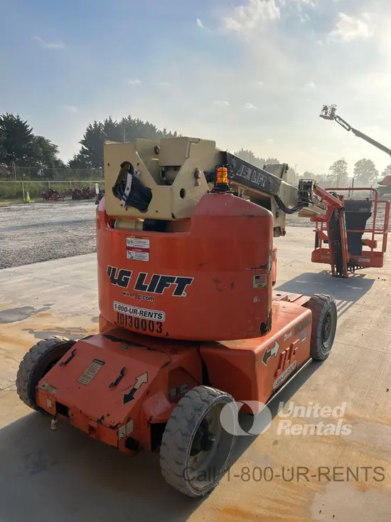 2013 JLG E400AJPN Articulating Boom Lift