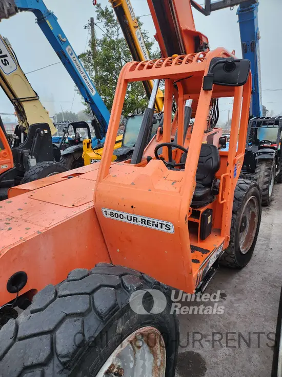 2018 SKYTRAK 6042 Forklift
