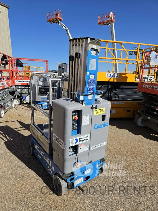 2018 Genie GR-20 Self-Propelled One-Person Lift