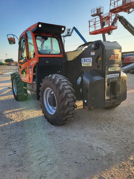 2020 JLG 1644 Forklift