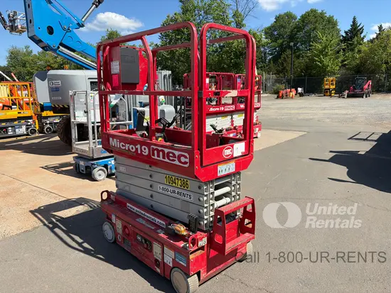 2019 MEC MICRO 19 Scissor Lift