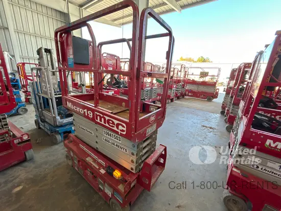 2019 MEC MICRO 19 Scissor Lift