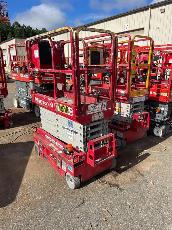 2019 MEC MICRO 19 Scissor Lift