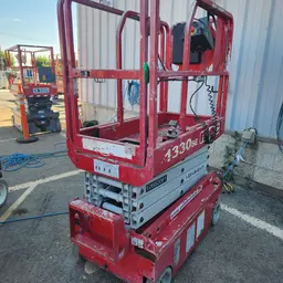 2017 MEC 1330SE Scissor Lift
