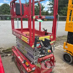 2019 MEC MICRO 19 Scissor Lift