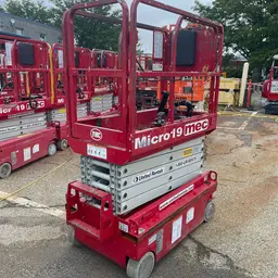 2018 MEC MICRO 19 Scissor Lift