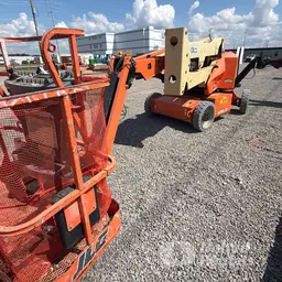 2017 JLG E450AJ Articulating Boom Lift