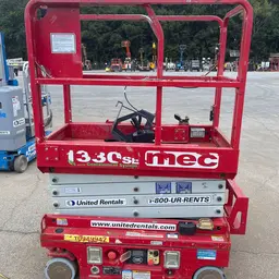 2019 MEC 1330SE Scissor Lift